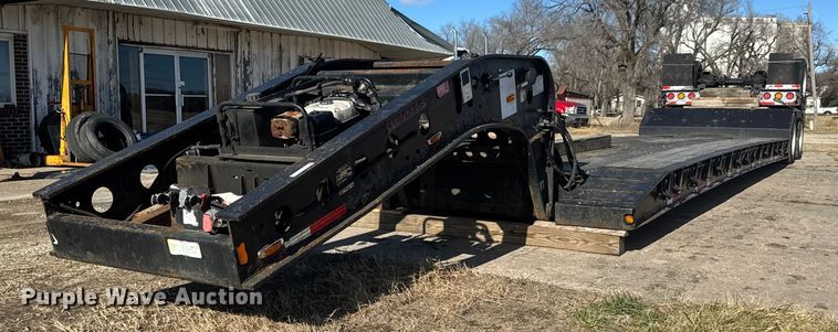 image for item ET4370 2019 Fontaine Renegade LXTN40 lowboy equipment trailer