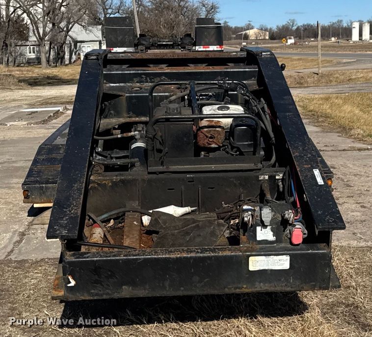 image for item ET4370 2019 Fontaine Renegade LXTN40 lowboy equipment trailer