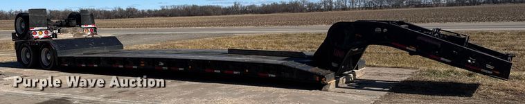 image for item ET4370 2019 Fontaine Renegade LXTN40 lowboy equipment trailer