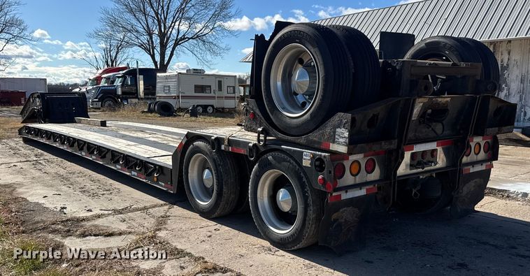 image for item ET4370 2019 Fontaine Renegade LXTN40 lowboy equipment trailer