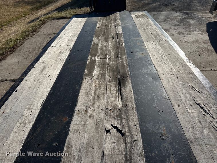 image for item ET4370 2019 Fontaine Renegade LXTN40 lowboy equipment trailer