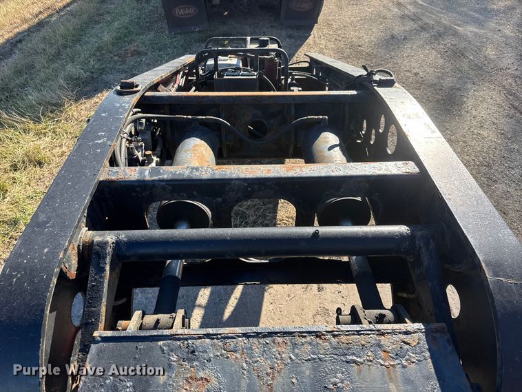 image for item ET4370 2019 Fontaine Renegade LXTN40 lowboy equipment trailer