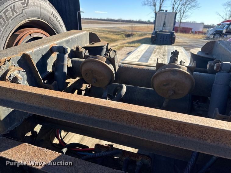 image for item ET4370 2019 Fontaine Renegade LXTN40 lowboy equipment trailer