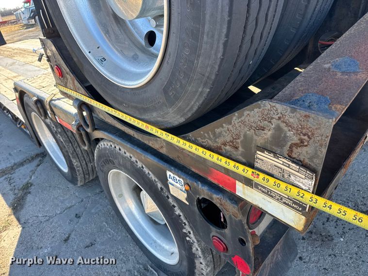 image for item ET4370 2019 Fontaine Renegade LXTN40 lowboy equipment trailer