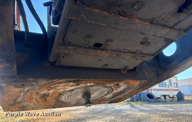 image for item ET4370 2019 Fontaine Renegade LXTN40 lowboy equipment trailer