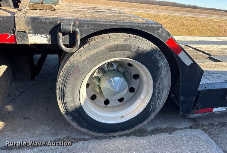 image for item ET4370 2019 Fontaine Renegade LXTN40 lowboy equipment trailer