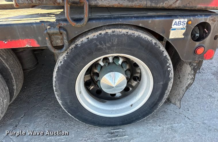 image for item ET4370 2019 Fontaine Renegade LXTN40 lowboy equipment trailer