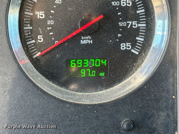 image for item ET4372 2014 Kenworth W900 semi truck