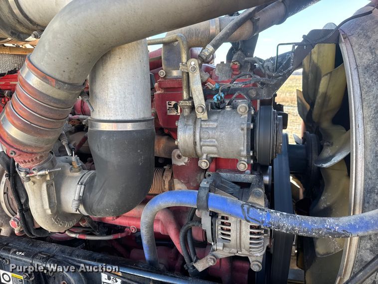 image for item ET4372 2014 Kenworth W900 semi truck