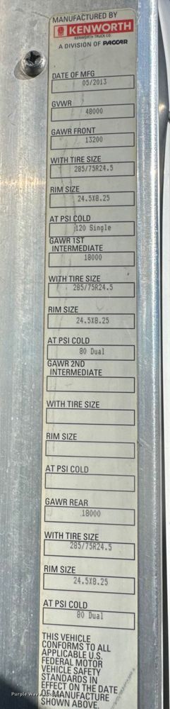 image for item ET4372 2014 Kenworth W900 semi truck