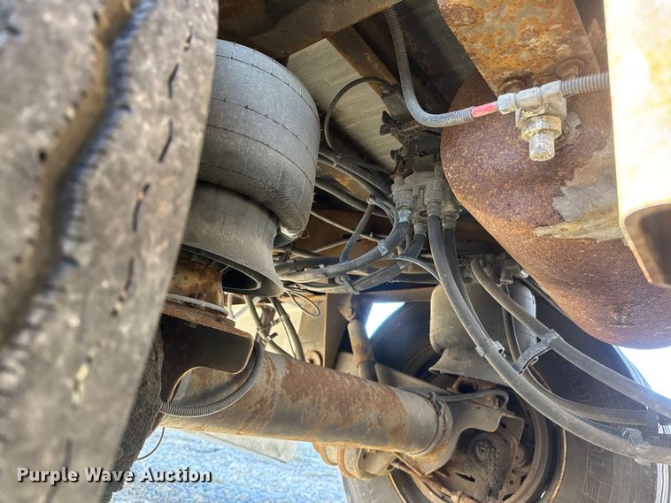 image for item ET4373 2016 Hyundai VI2530152 –AJS dry van trailer