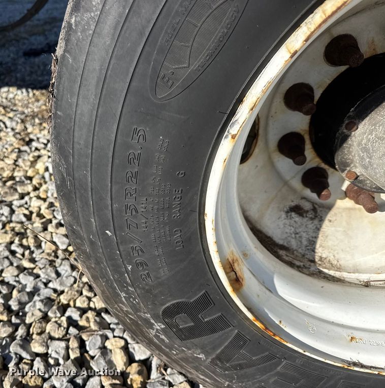 image for item ET4374 2022 Atro dry van trailer