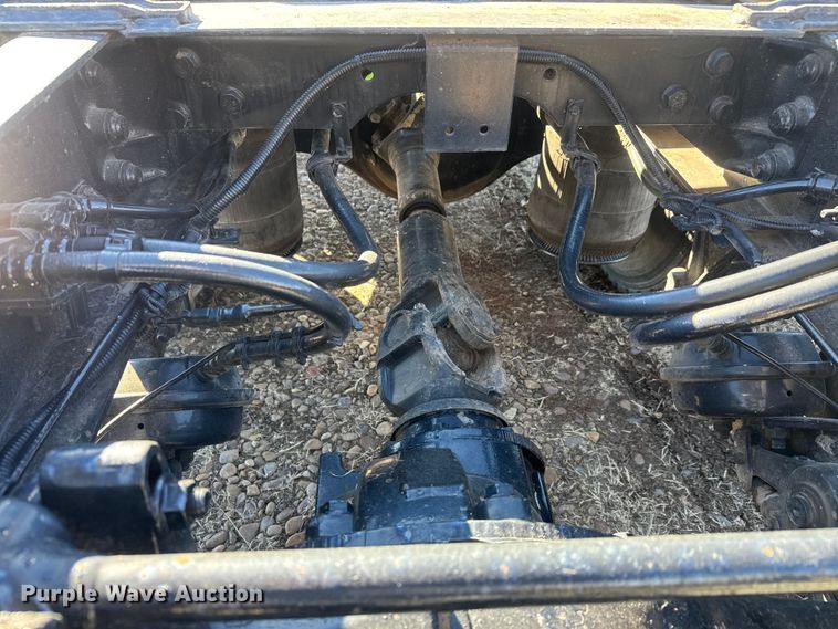 image for item ET4380 2010 International Prostar Premium semi truck