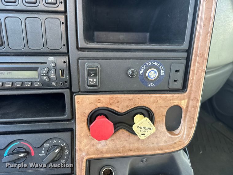 image for item ET4380 2010 International Prostar Premium semi truck