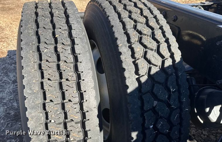 image for item ET4380 2010 International Prostar Premium semi truck