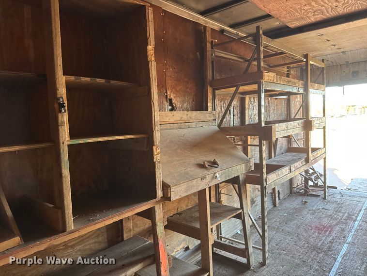 image for item ET4383 1984 Trailmobile dry van trailer