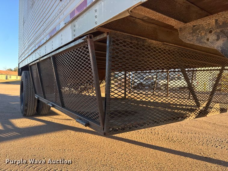 image for item ET4383 1984 Trailmobile dry van trailer