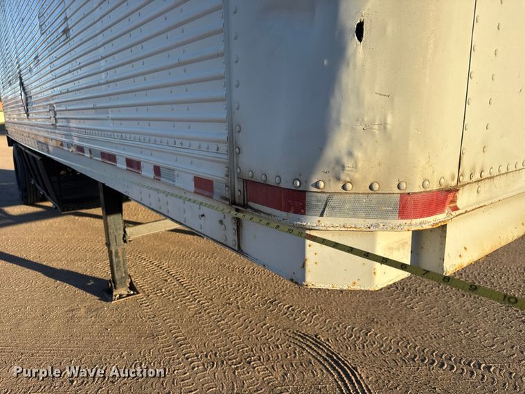 image for item ET4383 1984 Trailmobile dry van trailer