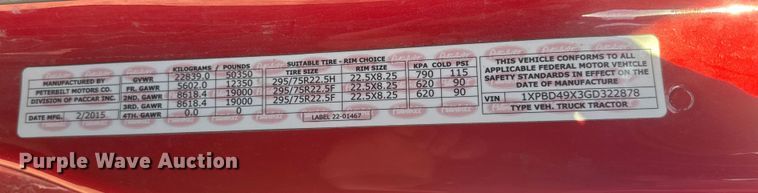 image for item ET4416 2016 Peterbilt 579 semi truck