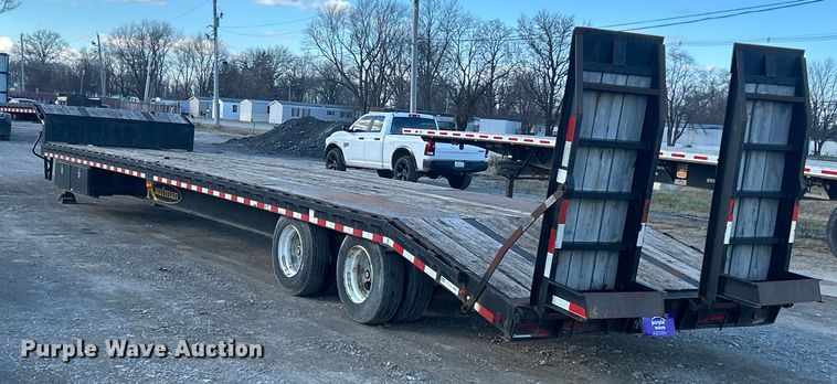 image for item ET6856 2021 Kaufman drop deck equipment trailer