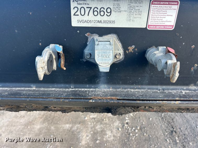 image for item ET6856 2021 Kaufman drop deck equipment trailer