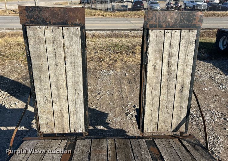 image for item ET6856 2021 Kaufman drop deck equipment trailer