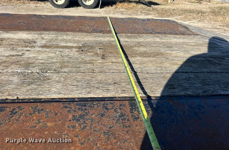 image for item ET6856 2021 Kaufman drop deck equipment trailer