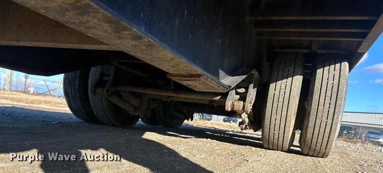 image for item ET6856 2021 Kaufman drop deck equipment trailer