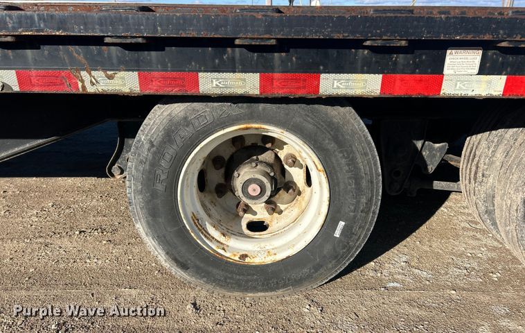 image for item ET6856 2021 Kaufman drop deck equipment trailer