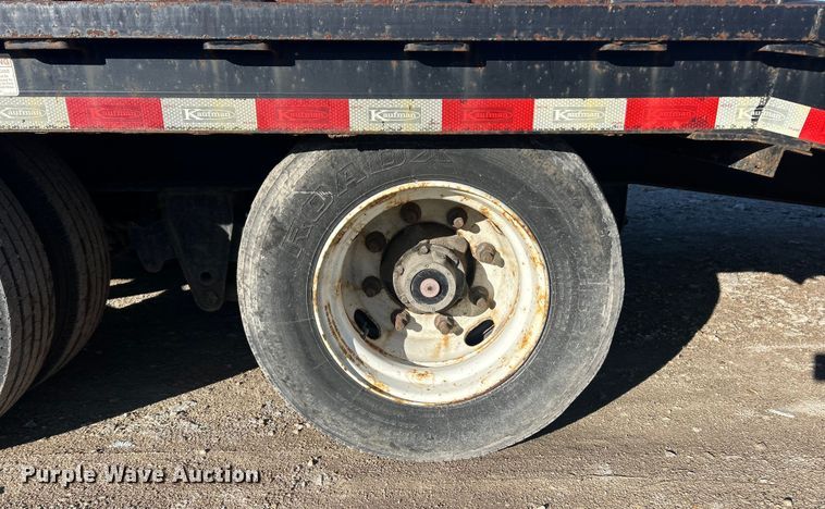 image for item ET6856 2021 Kaufman drop deck equipment trailer
