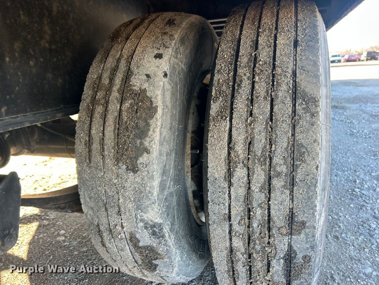 image for item ET6856 2021 Kaufman drop deck equipment trailer