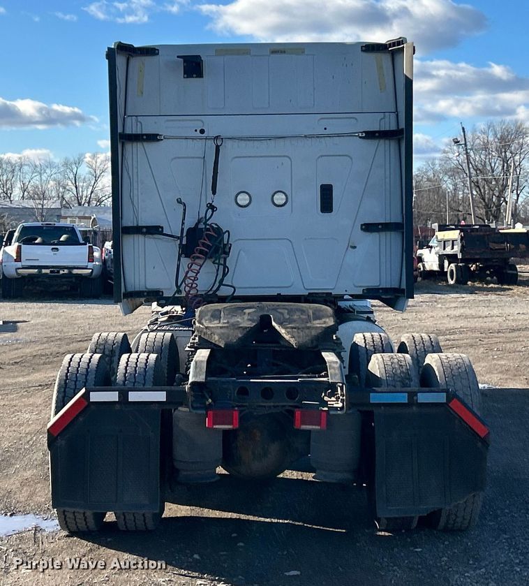 image for item ET6857 2014 International ProStar+122 semi truck