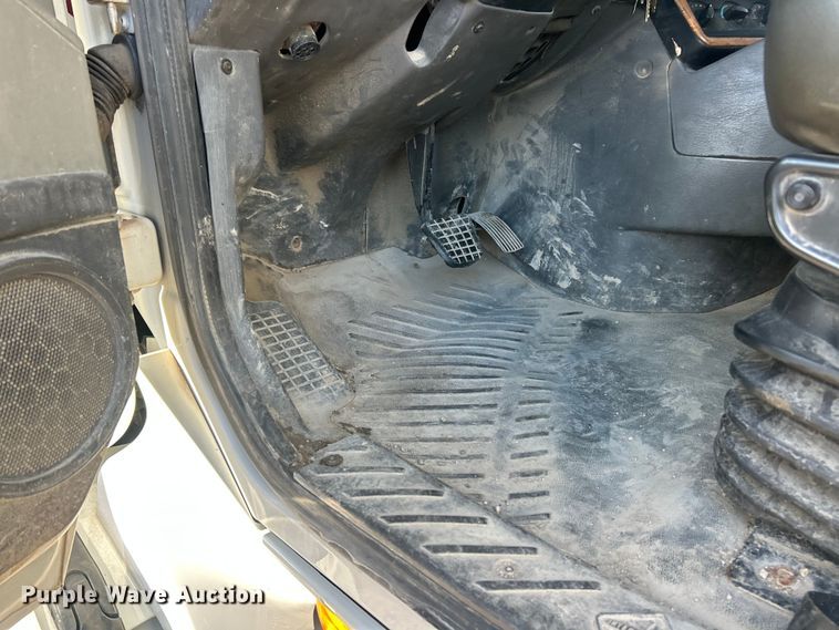 image for item ET6857 2014 International ProStar+122 semi truck