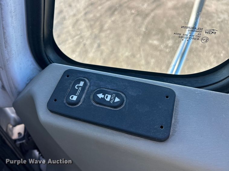 image for item ET6857 2014 International ProStar+122 semi truck