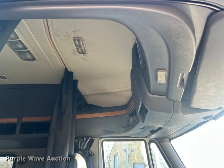 image for item ET6857 2014 International ProStar+122 semi truck