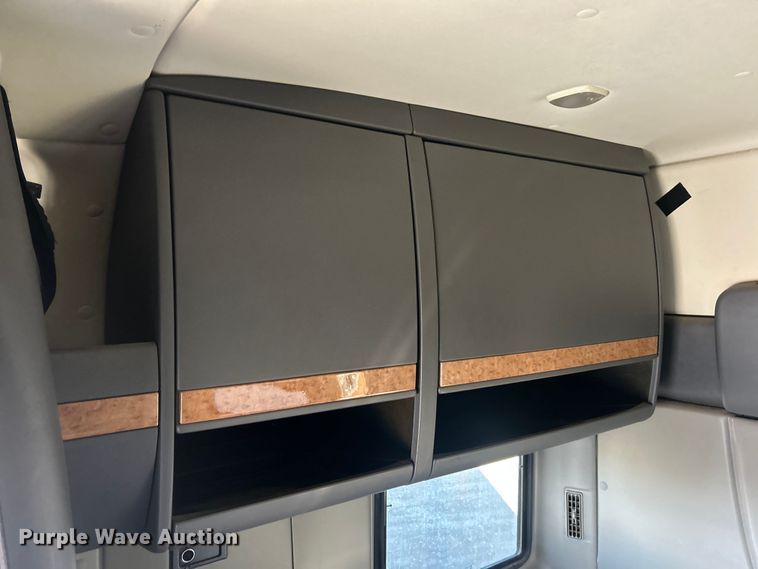 image for item ET6857 2014 International ProStar+122 semi truck