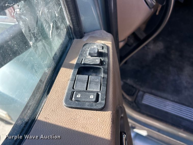 image for item ET6861 2015 Kenworth T680 semi truck