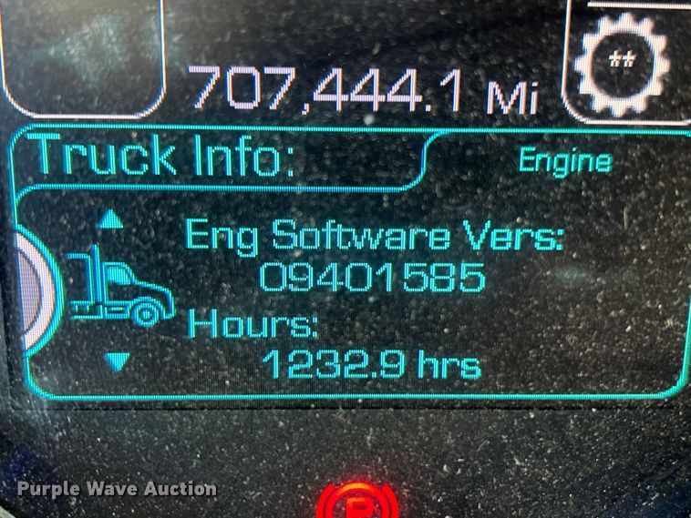 image for item ET6863 2016 Kenworth T680 semi truck