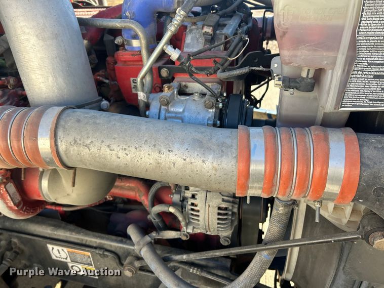 image for item ET6863 2016 Kenworth T680 semi truck