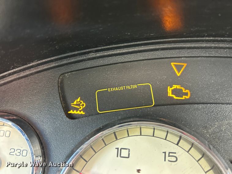 image for item ET6865 2016 International ProStar+122 semi truck