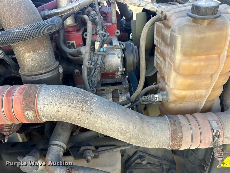 image for item ET6865 2016 International ProStar+122 semi truck