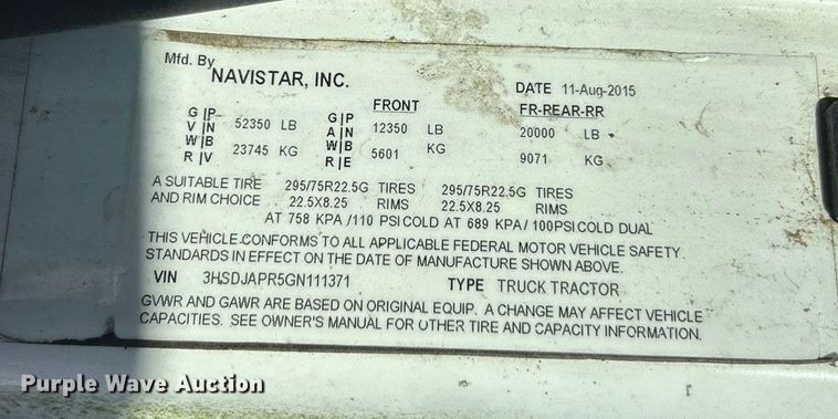 image for item ET6865 2016 International ProStar+122 semi truck