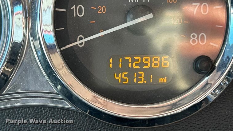 image for item ET6866 2014 Peterbilt 389 semi truck