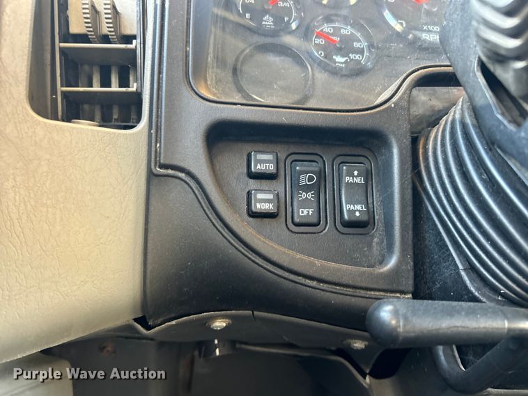 image for item ET6871 2015 International ProStar+122 semi truck