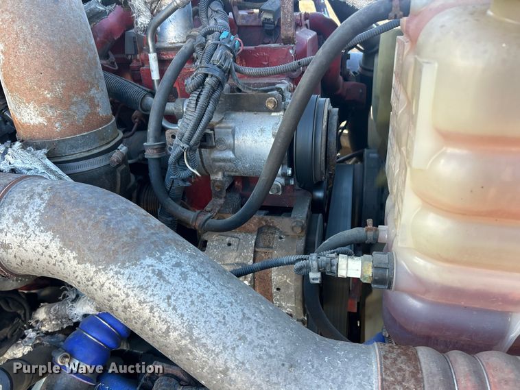 image for item ET6871 2015 International ProStar+122 semi truck