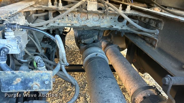 image for item ET6871 2015 International ProStar+122 semi truck