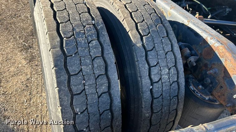 image for item ET6871 2015 International ProStar+122 semi truck