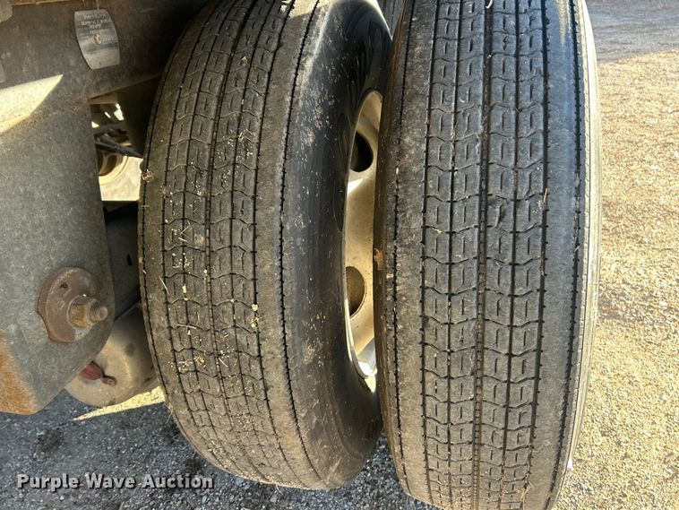 image for item ET6873 2015 Great Dane dry van trailer