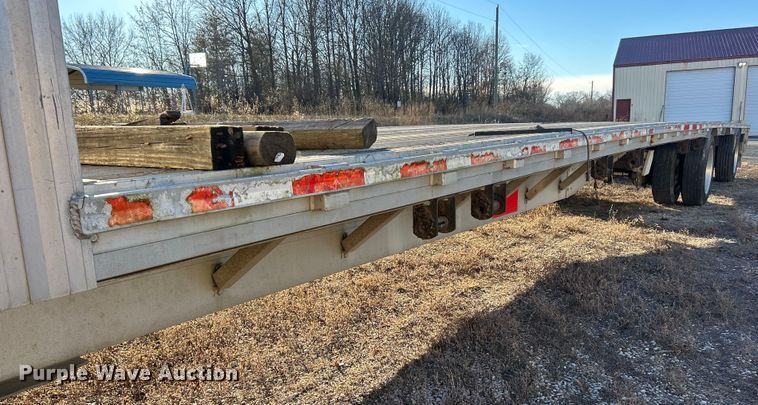 image for item ET6874 2008 Reitnouer drop deck trailer