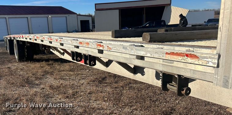 image for item ET6874 2008 Reitnouer drop deck trailer